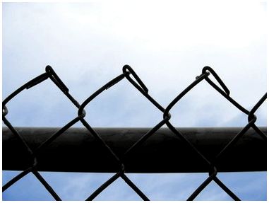 Как нарисовать забор из звеньев цепи