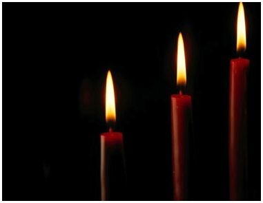 Что символизирует каждая из четырех адвентских свечей?
