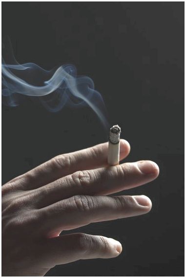 Как избавиться от следов пригорания сигарет на ткани