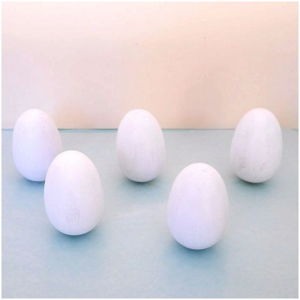 Простые в изготовлении карточки-места для пасхальных яиц с держателями-гнездами