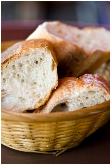 В чем разница между хлебом Миш и багетом?