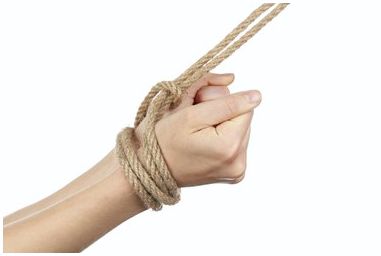 Как сделать наручники из веревки