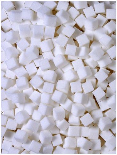 Какие химические вещества содержатся в белом сахаре?