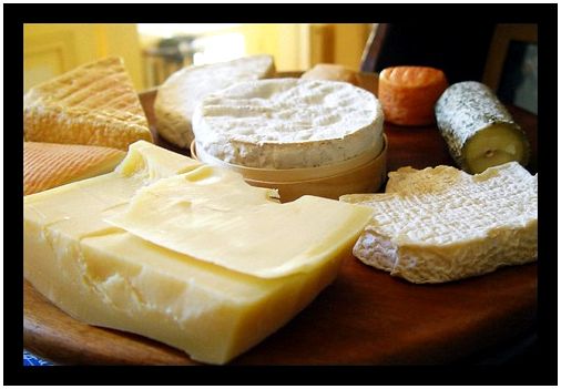 Разница между обработанным и свежим сыром моцарелла