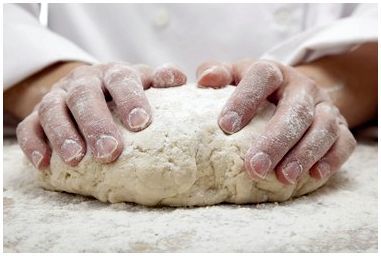 Как замесить тесто для хлеба
