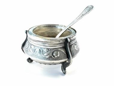 Как очистить серебро с помощью пищевой соды и соли